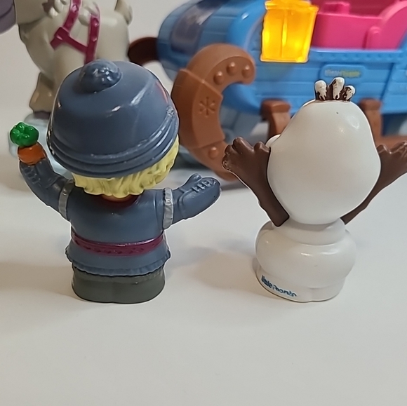Fisher Price Little People Disney Frozen Kristoff's Sleigh with Olaf - Picture 10 of 10